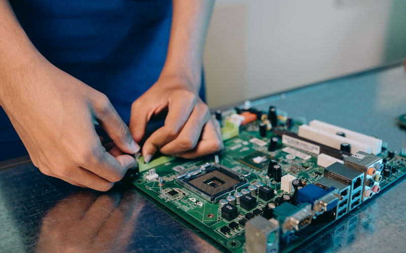 为什么要选择高效PCBA贴片组装服务?